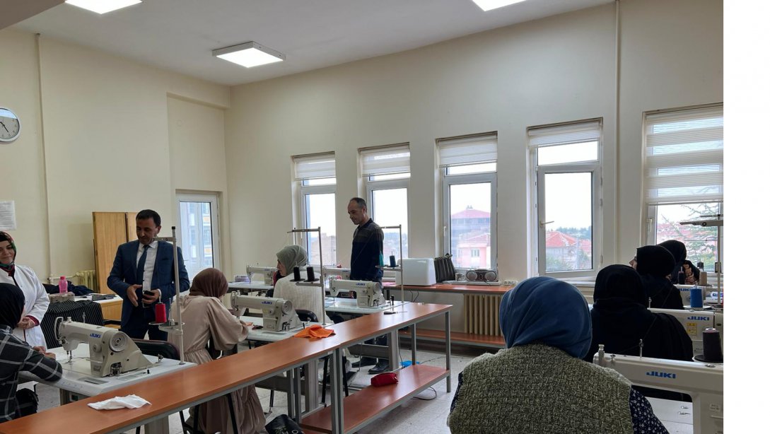 İlçe Milli Eğitim Müdürümüz Sayın Ahmet YILDIRIM, Halk Eğitim Merkezini ziyaret etti. 