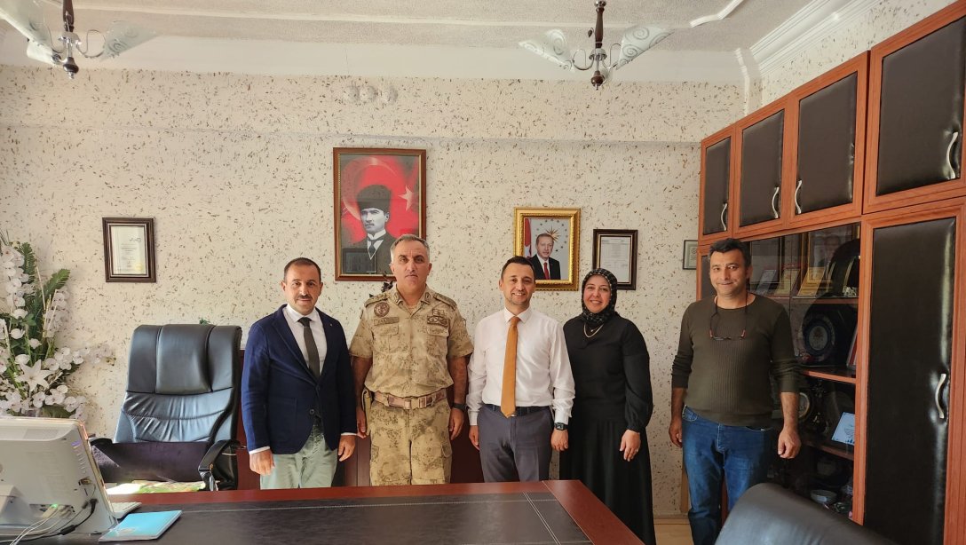 Söğüt İlçe Jandarma Ulaştırma Eğitim Merkez Komutanı Albay İsmail Karaca'dan veda ziyareti
