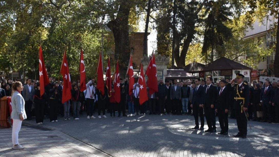 29 Ekim Cumhuriyet Bayramı Çelenk Sunma Töreni Programı 